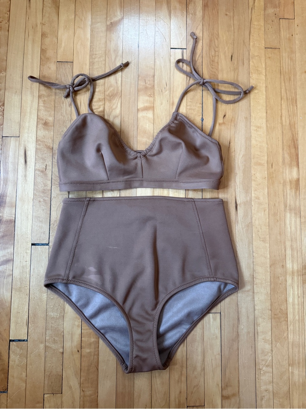 Merrick Marla High-Waist Two-Piece Bikini Set in Fawn (Tan/Brown) Large *flaws*